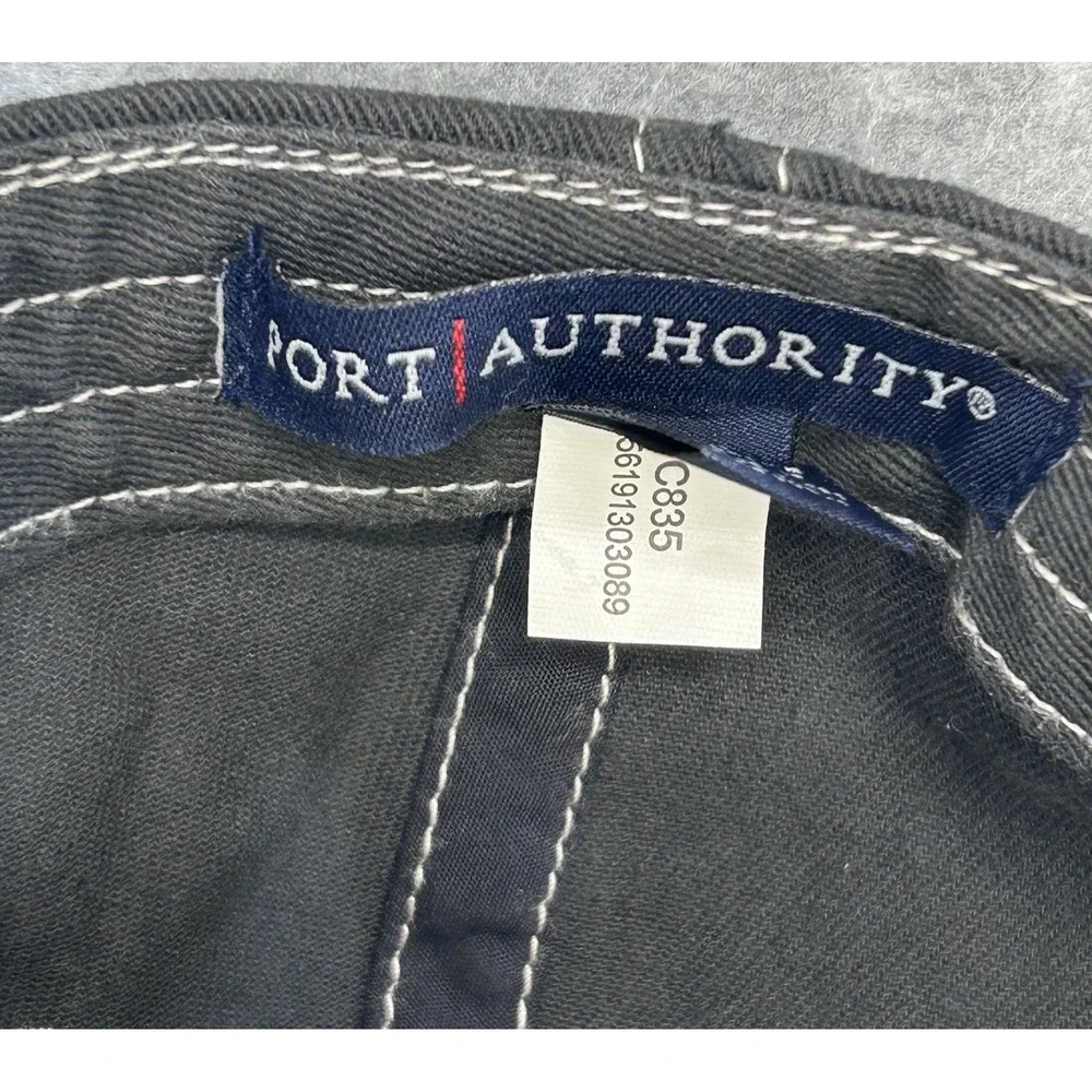 Saulsbury‎ SI Port Authority Hat Black Red Globe Logo Strapback Cap NWT
